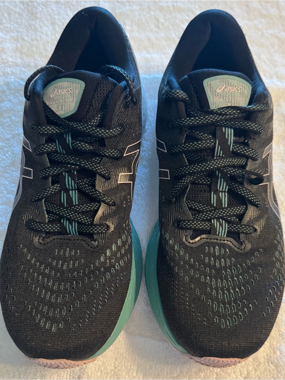 ASICS Gel-Kayano 28 Women’s Size 10 Black Hazard Green Running Shoes